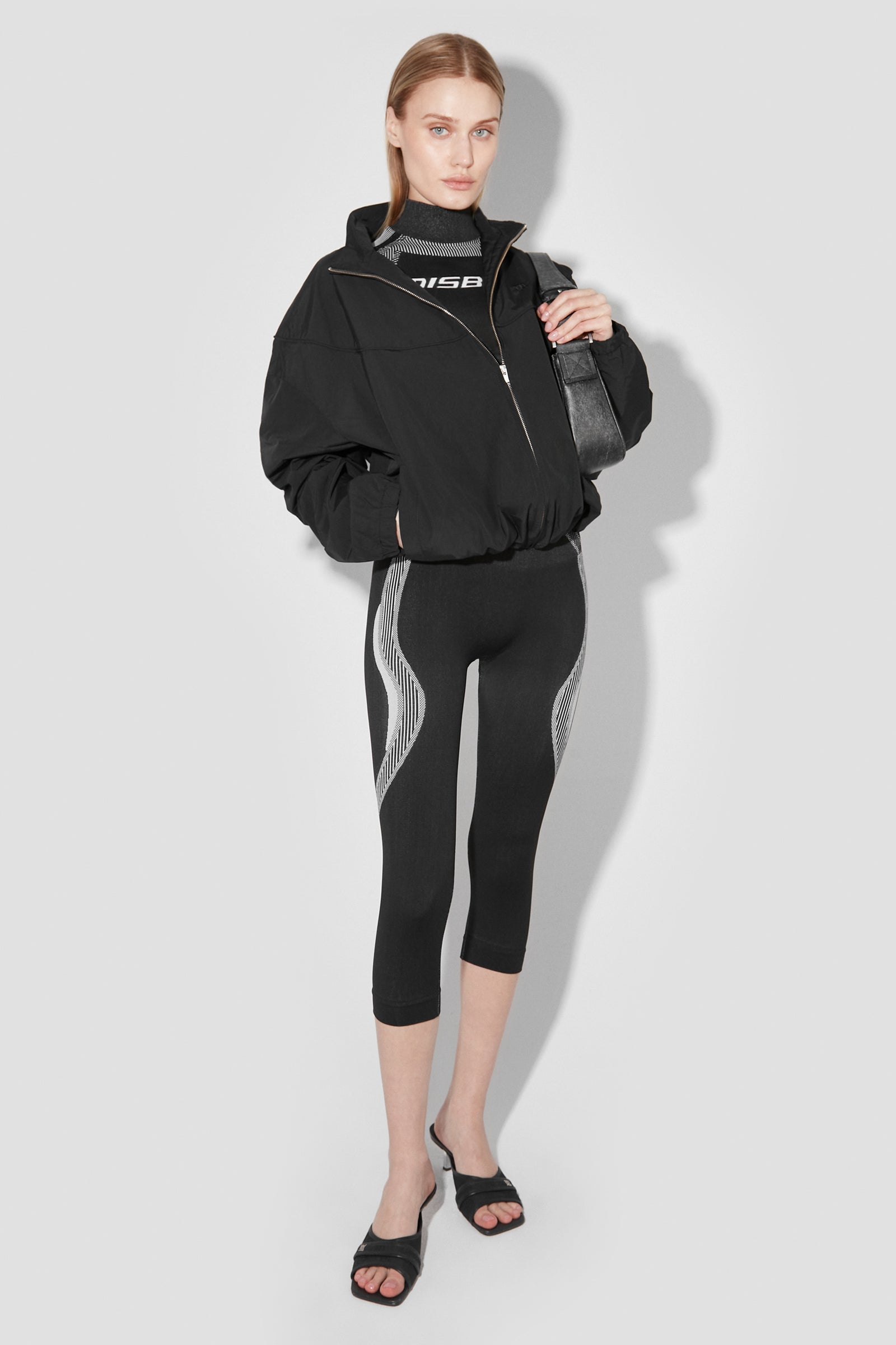 Misbhv＞＞＞Misbhv スポーツ カプリ レギンス Sport Capri Leggings Black & White