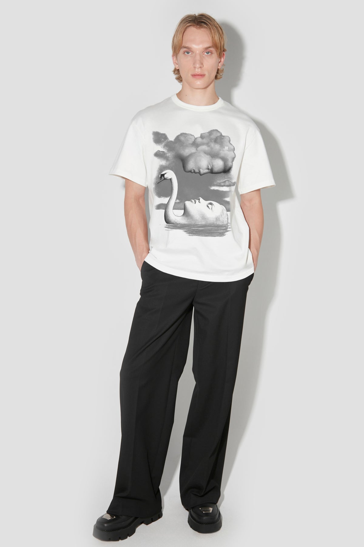 【関税込み】MISBHV ホワイト La Donna Del Lago Tシャツ La Donna Del Lago T-shirt