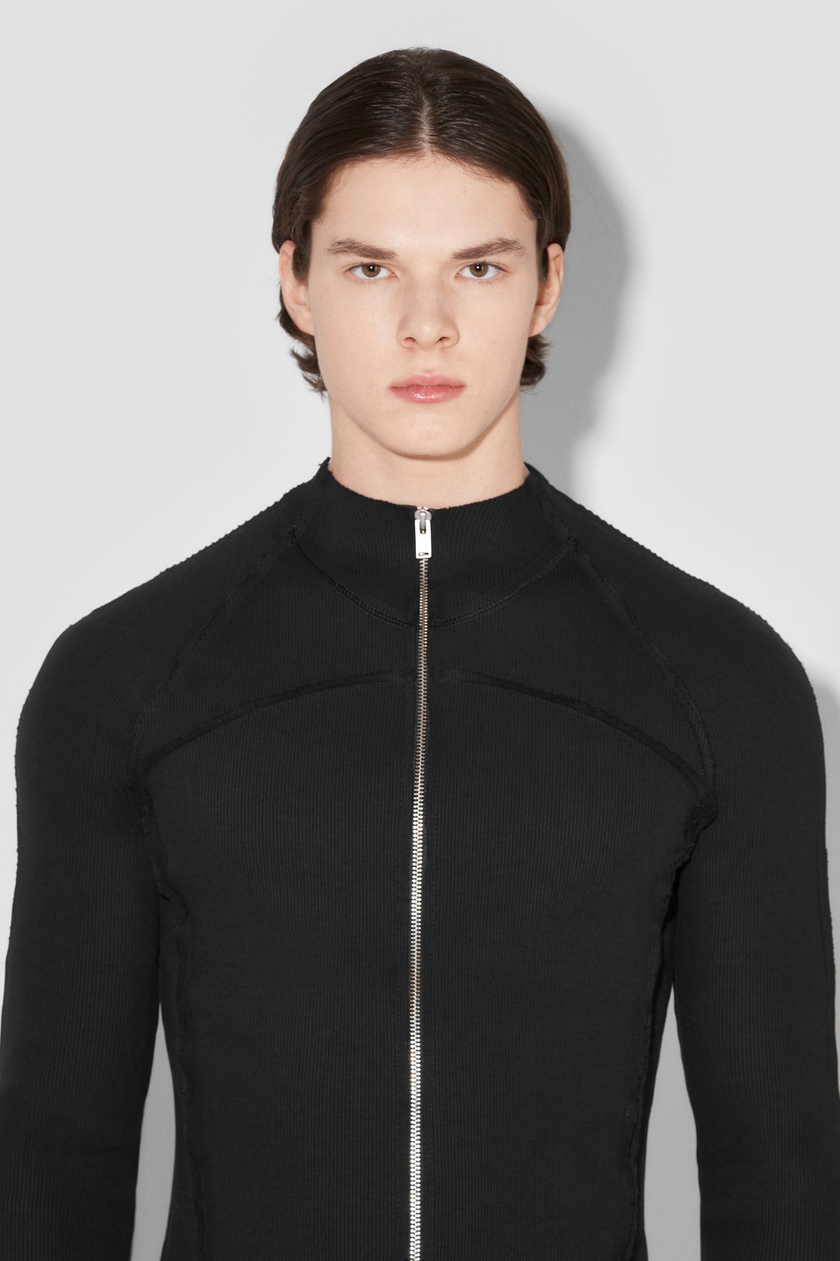 Black Rib Zipped Longsleeve