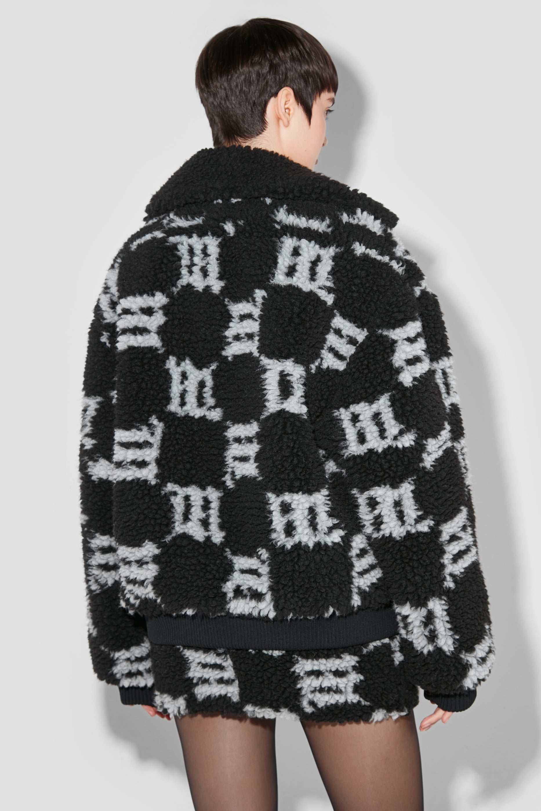 ASさま専用MEDI TAPE EMBROIDERY MESH JACKET Tech Mesh Jacket | Thrive Société